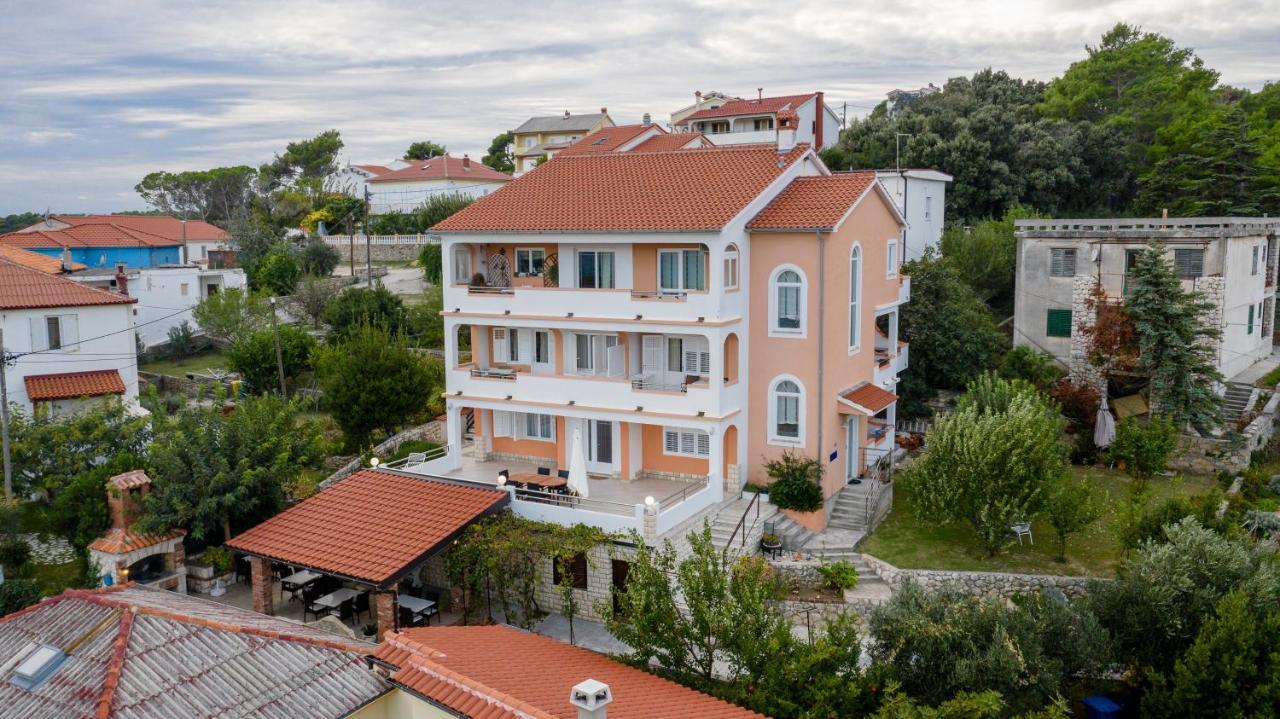 Apartments&rooms Bolero Rab Town Buitenkant foto