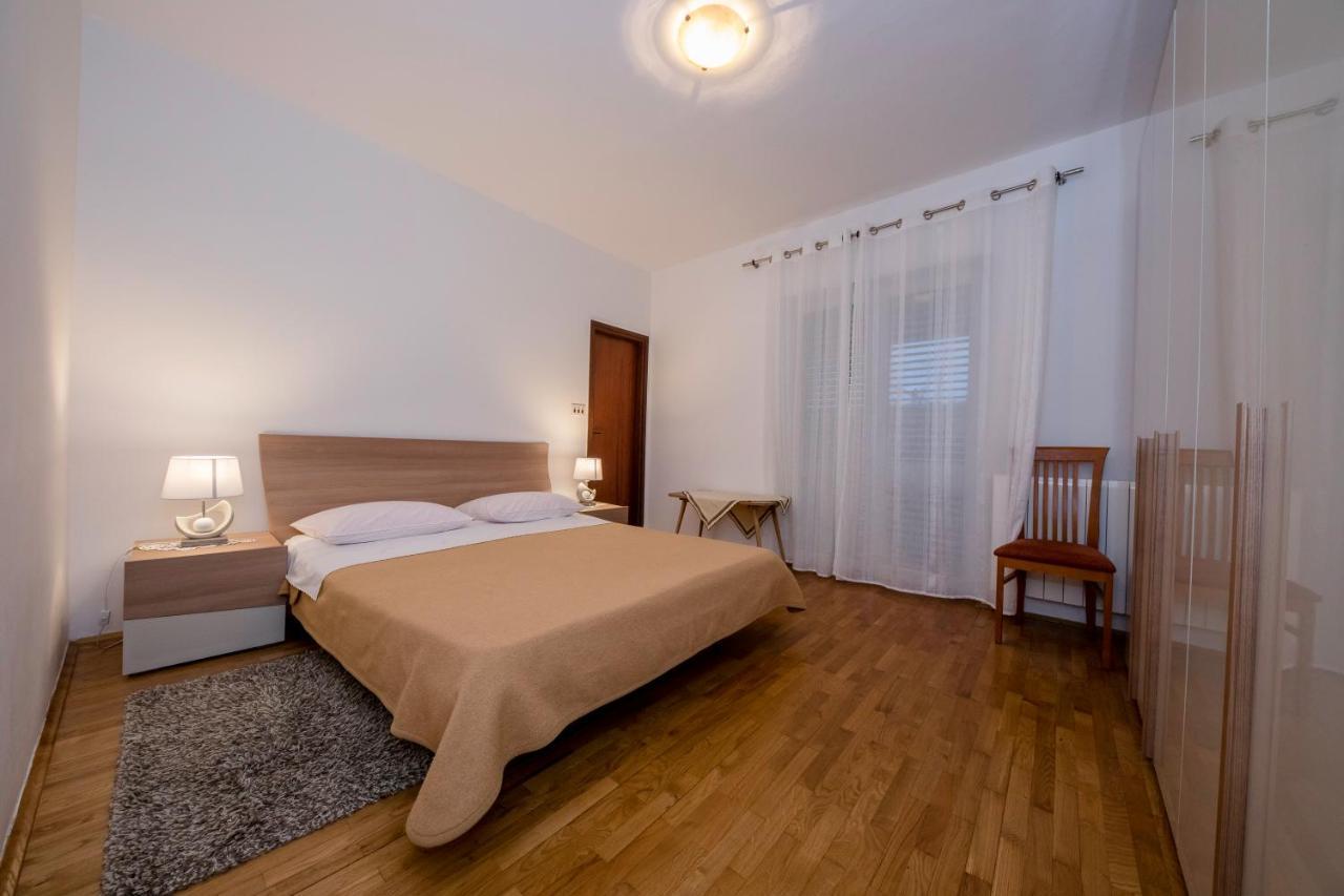 Apartments&rooms Bolero Rab Town Buitenkant foto